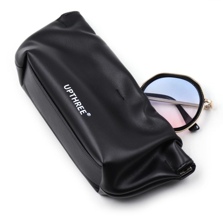 Glasses bags: the perfect combination of protection and style