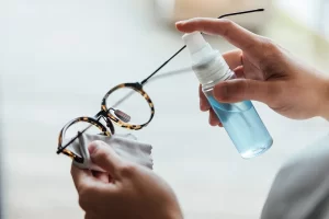 Eyeglass Care Guide: How to Effectively Clean and Maintain Your Eyeglasses