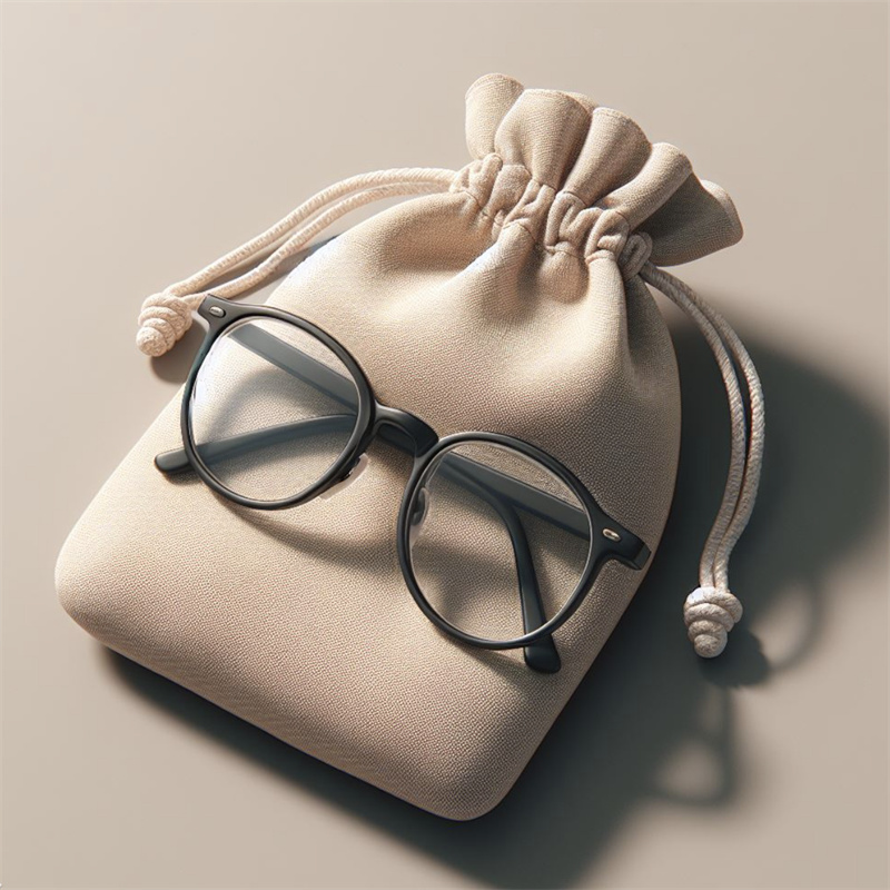 Why is a glasses pouch a must-have for glasses lovers? Explore its unique features!